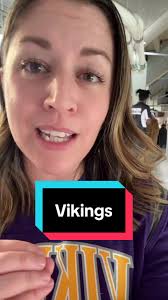 Vikings Lead Commanders 14 0 at Halftime