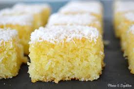 Basboussa A La Noix De Coco Plaisir Et Equilibre Recette Basboussa Basboussa Recette Patisserie Orientale