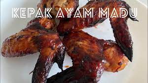 Panaskan minyak dalam kuali, tumis bawang putih, halia dan kepak ayam, gaul rata dan masak dengan api sederhana. Resepi Kepak Ayam Madu Air Fryer Youtube
