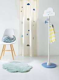 Porte Manteau Enfant Nuage Plus Que Pratique Pour Suspendre Les Petites Affaires De Bebe On Doit Admettre Porte Manteau Enfant Chambre Enfant Manteau Enfant