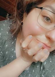 Earrings with red coats and silver beaks