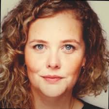 Embracing the Beauty of Goodbyes: Learn to Love Your Break-Up 💖 As I write  these words