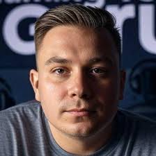 Carolina Beach is remembering a local legend. Robert “Bobby” Nivens,  longtime owner of Britt's Donuts, has died at the age of 86.