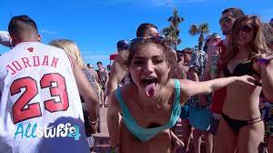 Spring break 2019 has finally kicked off, and drunk students immediately found themselves on the beach guzzling drinks, twerking and passing out in outrageous parties. Spring Break 2020 Daytona Beach Party Youtube