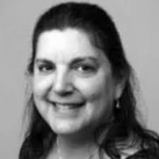 Leslie Houck's Instagram, Twitter & Facebook