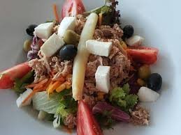 How long is tuna okay in the fridge? How Long Does Tuna Salad Last In The Fridge