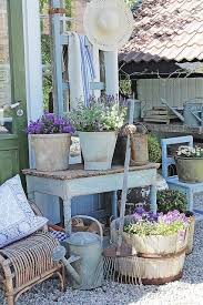 Http Vintageindustrialstyle Com Vintage Garden Decor Ideas Need Try Vintage Garden Decor Diy Garden Decor Country Garden Decor