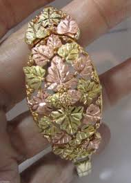 Butler opened the first black hills jewelry store with his son, george m. Huge Vintage Landstrom Black Hills Gold Bracelet 2nd To Largest Made O For Sale In Belfair Washington Classified Americanlisted Com