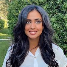 María Lamela, así es la nueva presentadora de 'Más vale tarde'