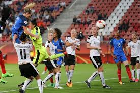 Suivez les transferts, les resultats ainsi que nos analyses des matchs de ligue, coupe et championnat ou encore nos chroniques exclusives 100% foot. Euro Feminin Les Bleues Accrochees Par L Autriche L Equipe