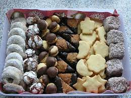 weihnachtskekse mit viel liebe klein und mundgerecht selbst gebacken das kekse geschaft lauft schon auf weihnachtsleckereien weihnachtskekse weihnachtsrezepte