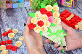 открытки ко дню матери своими руками в детском саду Krutye Otkrytki Rozy Valentines Day Food Valentines Triangle
