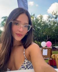 Patricia Barrios's Instagram, Twitter & Facebook