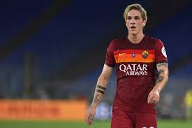 Secondo 'oggi', sara scaperrotta, ex fidanzata di nicolò zaniolo, è incinta del giocatore della roma che ha annunciato la relazione con madalina ghenea. Zaniolo E La Ex Incinta Parla La Mamma Ecco La Verita Su Sara Madalina Non Condivido Glbnews Com