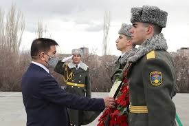 And is bordered by turkey to the west. Iraq S Defense Minister Pays Tribute To The Memory Of Armenian Genocide Victims Public Radio Of Armenia