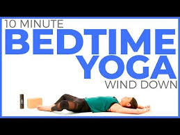10 Minute Relaxing Stretch Yoga For Bedtime Sarah Beth Yoga Youtube Bedtime Yoga Yoga For Beginners Evening Yoga