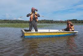 Siapakah yang layak menerima bantuan musim tengkujuh (bmt) yang dilaksanakan oleh risda? Penduduk Kampung Berpesta Ikan Pada Musim Tengkujuh Astro Awani