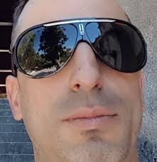 Mal Bates's Instagram, Twitter & Facebook