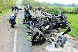 Le décès risque d'avoir un impact pour les constructeurs automobiles. Faits Divers Accident De La Route Entre Paray Et Digoin 1 Mort Et 1 Blesse Grave Heliporte A Saint Etienne Actualise A 10h20