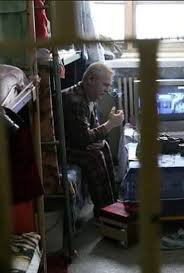 De la penitenciar, liviu dragnea a mers la locuința sa, unde a fost așteptat de carmen dan și de codrin ștefănescu mă consider deținut politic update 16.19: Este Prima PozÄƒ Cu Liviu Dragnea Din Inchisoare Fake Sau AutenticÄƒ Mediastandard Ro