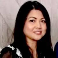 Lisa Rousseau's Instagram, Twitter & Facebook