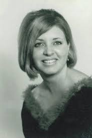 Valerie Crapo's Instagram, Twitter & Facebook