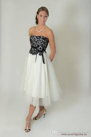 In preparation for the celebration must take into account every detail, so that nothing marred this joyful day. Black And White Short Wedding Dress Fashion Dresses