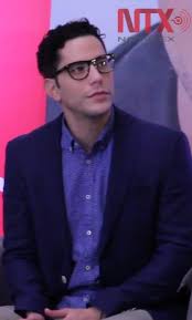 El actor asegura que todo es una campaña de su ex esposa y madre de su hija, ginny hoffman. Christian Chavez Wikipedia La Enciclopedia Libre