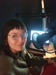 Shannon Mcgarvey's Instagram, Twitter & Facebook