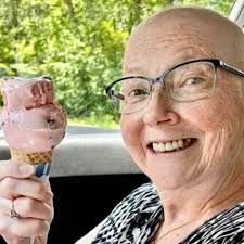 Penny Meade's Instagram, Twitter & Facebook