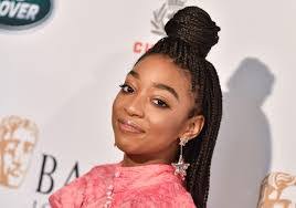 Tess Pearson's Instagram, Twitter & Facebook