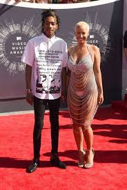Wiz Khalifa And His Wife Amber Rose Make Fearless Fashion Choices Amber Rose Fashion Vmas Red Carpet