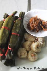 Ketupat daun palas warisan kelantan. Air Tangan Zuhaida Ketupat Pulut Daun Pisang Dan Rendang Daging