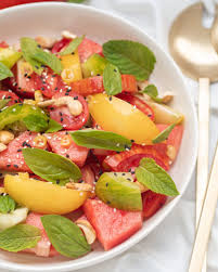 Wassermelonen Tomaten Salat Mit Ingwer Dressing In 2020 Wassermelone Salat Mit Wassermelone Rezepte