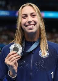 Gretchen Walsh Poster