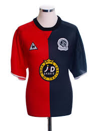 Faced with their top players being poached by other clubs, rangers decided to turn professional in december 1898 and the following season they were admitted to the southern league. Qpr Retro Shirts Arise Sir Leslie Ferdinand