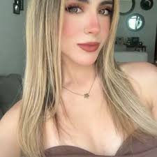 Daniela Cazares D (@danielacazaresd)