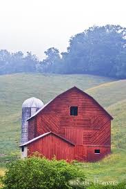 Red Barn Burnesville Nc Old Barns Barn Pictures Country Barns