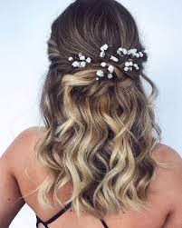 20 Hairstyles For Your Rustic Wedding Rustic Wedding Chic Medium Length Hair Styles Bridesmaid Hair Medium Length Half Up Bridesmaid Hair Medium Length
