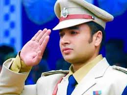 It was designed to solve the main limitations of the twisted nematic field effect (tn) matrix lcds which were prevalent in the late 1980s. Sachin Atulkar Is Indias Fittest Most Handsome Ips Officer