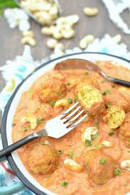 Boulettes De Legumes En Sauce A L Indienne Le Bon Vegetal Les Recettes De Juliette Boulette De Legumes Plat Vegetarien Recette