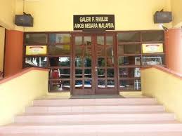 In this house was born a unique superstar like no other by the name of p.ramlee (birth name: Melawat Rumah P Ramlee Di Penang Percutian Bajet