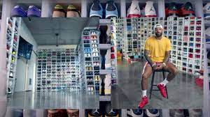 Tucker and ebay have teamed up to give a glimpse at the baller's sneaker loft and hear about how he built his collection using the online marketplace. Watch P J Tucker Unveils His Sneaker Loft Thescore Com