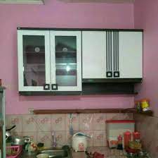 Set dapur yang bersih dan minimalis adalah pilihan utama untuk keluarga muda yang baru berumah tangga. Lemari Gantung Dapur 4 Pintu Minimalis Lazada Indonesia