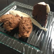 Idiot Proof Mousse Au Chocolat 4 Ingredients Only Vegane Version Easily Possible 100g Valrhona Dark Chocolate 1 Avocado 1 Banana 100g Creme Fraiche Lege