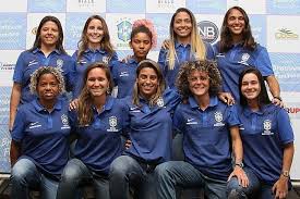 Ocupa atualmente a nona colocação do ranking mundial de seleções da federação internacional de futebol (fifa). Finalmente Brasil Tem Selecao Feminina De Futebol De Areia Esportess