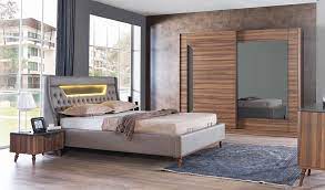 yatak odasi gardrop raydolap wardrobe yatak basigligi japon tarzi yatak modern yatak ozel yapim yatak panosundaki pin