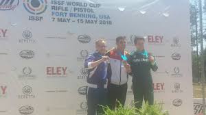 Sidi péter 0.6 tized körrel előzte meg vetélytársait, és első helyen jutott be a fináléba. Peni Istvan Harmadik Sidi Peter Negyedik Fort Benning Ben Magyar Sportlovok Szovetsege