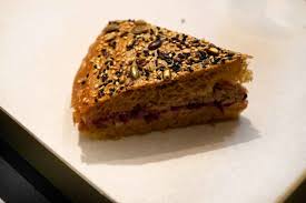 Ottimi come dolci per la colazione o anche come alterativa durante la merenda, questa ricetta veloce per i cornetti è utile in ogni occasione. Ricetta Pan Brioche Come Fare In Casa La Pizza Monstre Di Simone Padoan