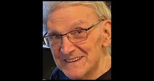 Samantha Marra's Instagram, Twitter & Facebook